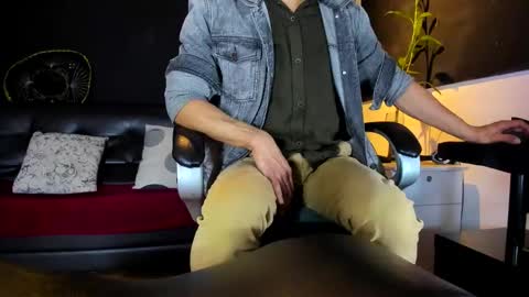 ALESSANDRO  WYE online show from 02-13-26, 04:41