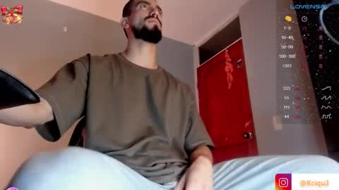 Snapshot of alessandro_dibellucci chatting on 12-28-24, 12:57 Kciqu3 Independent model online show from 12-28-24, 12:57