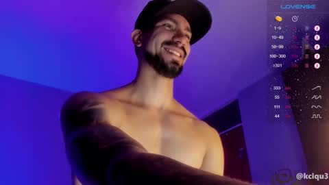 Snapshot of alessandro_dibellucci chatting on 03-11-25, 09:59 Kciqu3 Independent model online show from 03-11-25, 09:59