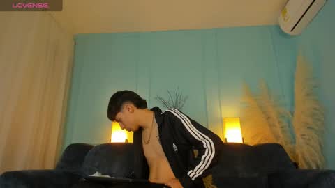 Alessandro Dybala online show from 01-23-25, 12:19