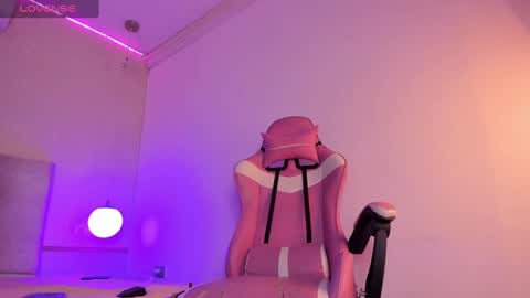 Alessandro Dybala online show from 01-28-25, 12:11