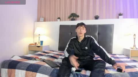 Alessandro Dybala online show from 03-10-25, 03:41