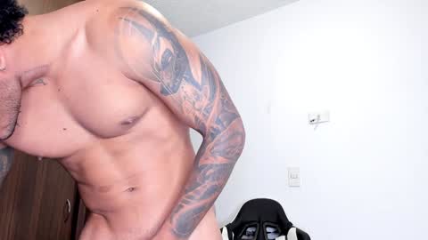 Snapshot of alessandro_vanni chatting on 12-16-24, 04:27 Alessandro Vanni online show from 12-16-24, 04:27