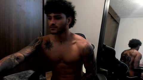 Snapshot of alessandro_vanni chatting on 12-20-24, 06:02 Alessandro Vanni online show from 12-20-24, 06:02