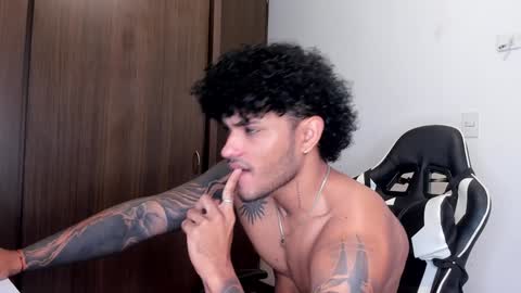 Snapshot of alessandro_vanni chatting on 01-18-25, 03:27 Alessandro Vanni online show from 01-18-25, 03:27