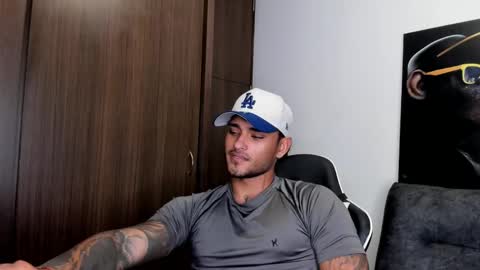 Snapshot of alessandro_vanni chatting on 03-12-25, 03:13 Alessandro Vanni online show from 03-12-25, 03:13