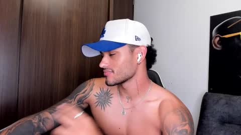 Snapshot of alessandro_vanni chatting on 03-12-25, 06:18 Alessandro Vanni online show from 03-12-25, 06:18