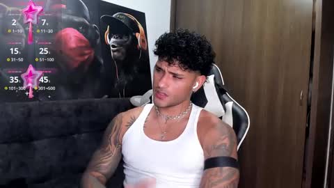 Snapshot of alessandro_vanni chatting on 10-22-25, 01:28 Alessandro Vanni online show from 10-22-25, 01:28