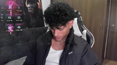 Snapshot of alessandro_vanni chatting on 11-12-25, 10:41 Alessandro Vanni online show from 11-12-25, 10:41