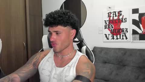 Snapshot of alessandro_vanni chatting on 12-15-25, 02:38 Alessandro Vanni online show from 12-15-25, 02:38