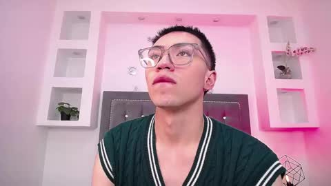 Alessandro  online show from 11-04-25, 04:00