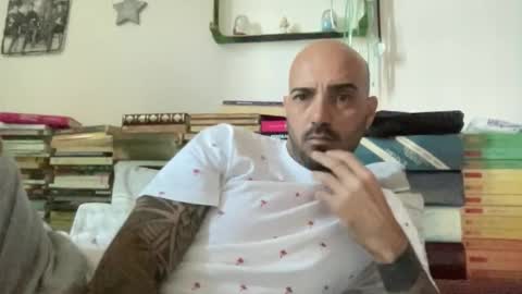 alessandromori91 online show from 06-08-26, 05:30
