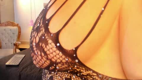 Snapshot of alessia12_ chatting on 09-13-25, 09:14 Alessia online show from 09-13-25, 09:14