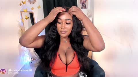 Snapshot of alessia_anderson07 chatting on 01-26-25, 09:18 Yy online show from 01-26-25, 09:18