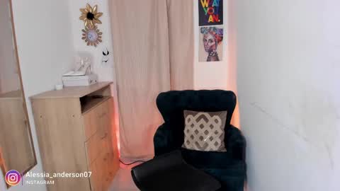 Snapshot of alessia_anderson07 chatting on 03-06-25, 02:19 Yy online show from 03-06-25, 02:19