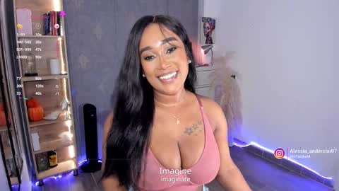 Snapshot of alessia_anderson07 chatting on 10-25-25, 11:10 Yy online show from 10-25-25, 11:10