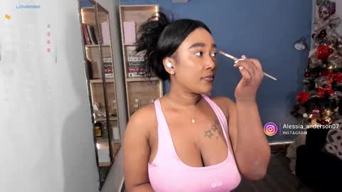 Snapshot of alessia_anderson07 chatting on 12-03-25, 01:13 Yy online show from 12-03-25, 01:13