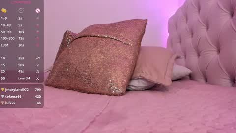 Snapshot of alessiabaum18 chatting on 12-21-24, 09:12 CATA online show from 12-21-24, 09:12