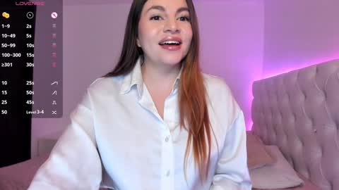 Snapshot of alessiabaum18 chatting on 01-08-25, 06:20 CATA online show from 01-08-25, 06:20