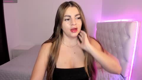 Snapshot of alessiabaum18 chatting on 09-23-25, 07:11 CATA online show from 09-23-25, 07:11