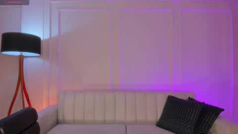 Alessia  online show from 10-18-25, 08:20