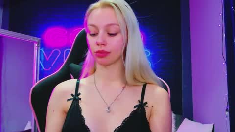 alessiacroft online show from 02-16-26, 05:03
