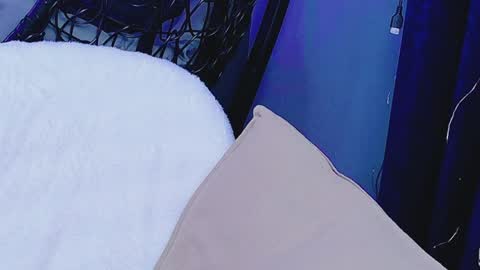 Snapshot of alessiacroft chatting on 04-23-26, 04:57 alessiacroft online show from 04-23-26, 04:57