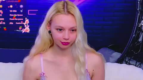 Snapshot of alessiacroft chatting on 05-09-26, 04:06 alessiacroft online show from 05-09-26, 04:06
