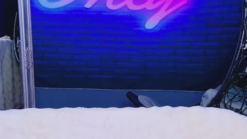 Snapshot of alessiacroft chatting on 05-31-26, 04:09 alessiacroft online show from 05-31-26, 04:09