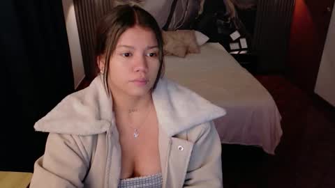 Snapshot of alessiamonroe_ chatting on 02-24-26, 01:42 alessiamonroe_ online show from 02-24-26, 01:42