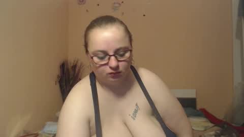 Snapshot of alessianeyl chatting on 05-31-26, 01:36 Alessia online show from 05-31-26, 01:36