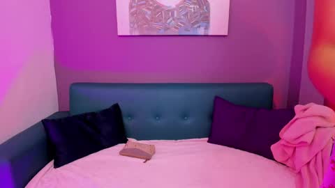 alessiia__ online show from 11-13-25, 03:16