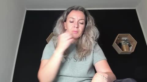 Snapshot of alesys69 chatting on 09-20-25, 11:17 alesys69 online show from 09-20-25, 11:17