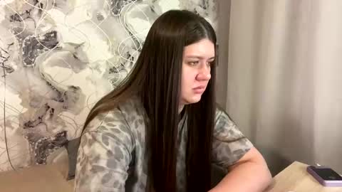 Aletta Oushen online show from 02-04-25, 10:54