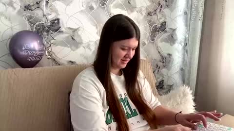 Aletta Oushen online show from 02-06-25, 07:13