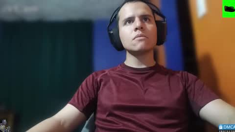 Snapshot of alex0397 chatting on 11-12-25, 01:17 alex0397 online show from 11-12-25, 01:17