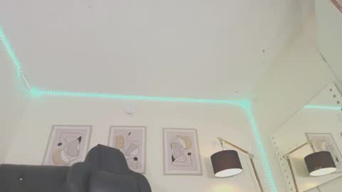 Snapshot of alex4diaz chatting on 02-09-25, 05:08 Alexa online show from 02-09-25, 05:08