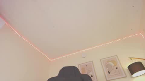 Snapshot of alex4diaz chatting on 02-23-25, 04:57 Alexa online show from 02-23-25, 04:57