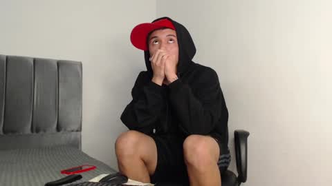 Snapshot of alex__lover chatting on 12-03-24, 03:20 Owen online show from 12-03-24, 03:20