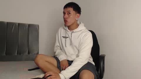 Snapshot of alex__lover chatting on 01-13-25, 12:30 Owen online show from 01-13-25, 12:30