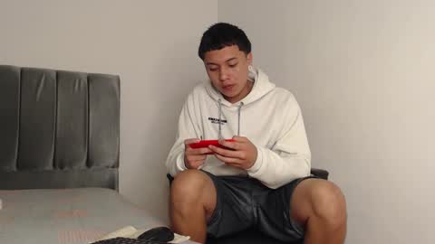 Snapshot of alex__lover chatting on 01-13-25, 03:34 Owen online show from 01-13-25, 03:34