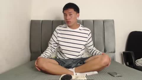 Snapshot of alex__lover chatting on 02-01-25, 03:41 Owen online show from 02-01-25, 03:41