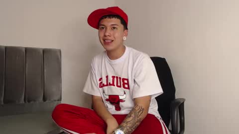 Snapshot of alex__lover chatting on 02-15-25, 09:16 Owen online show from 02-15-25, 09:16