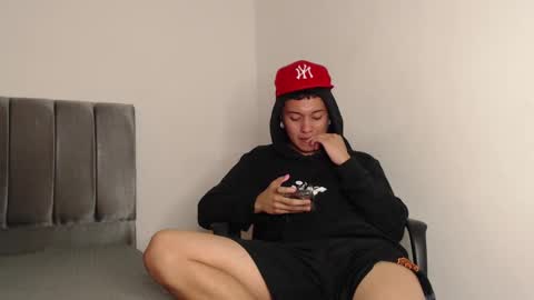 Snapshot of alex__lover chatting on 02-16-25, 05:15 Owen online show from 02-16-25, 05:15