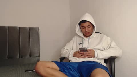 Snapshot of alex__lover chatting on 02-19-25, 05:27 Owen online show from 02-19-25, 05:27