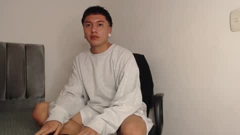 Snapshot of alex__lover chatting on 02-22-25, 02:17 Owen online show from 02-22-25, 02:17