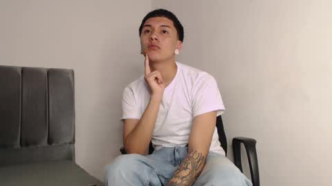 Snapshot of alex__lover chatting on 09-16-25, 12:55 Owen online show from 09-16-25, 12:55