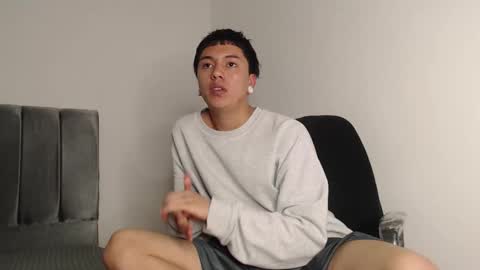 Snapshot of alex__lover chatting on 10-04-25, 02:31 Owen online show from 10-04-25, 02:31