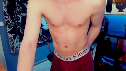 Snapshot of alex__sweet chatting on 12-14-24, 07:40 your Alex online show from 12-14-24, 07:40