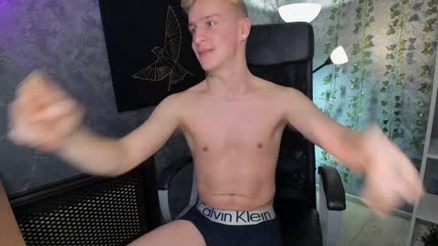 Snapshot of alex__sweet chatting on 01-05-25, 04:16 your Alex online show from 01-05-25, 04:16